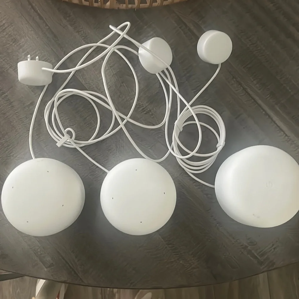 Set of 3 Google pods WiFi extenders.l-Mesh router for wireless internet.